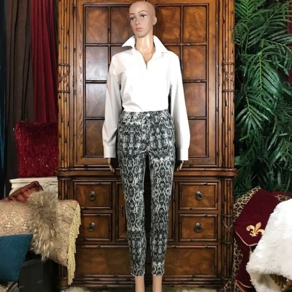 Suko Jeans Platinum Snake Stretch Cotton Blend Raw Edge Hem Jean - Picture 4 of 14